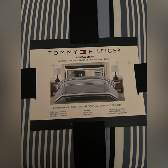 New Tommy Hilfiger COASTAL STRIPE BLUE WHITE STRIPE FULL/QUEEN Comforter Set 3pc - Picture 1 of 7